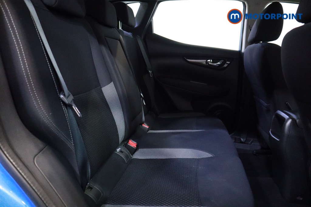 Nissan Qashqai Acenta Premium Manual Diesel SUV - Stock Number (1605355) - 26th supplementary image
