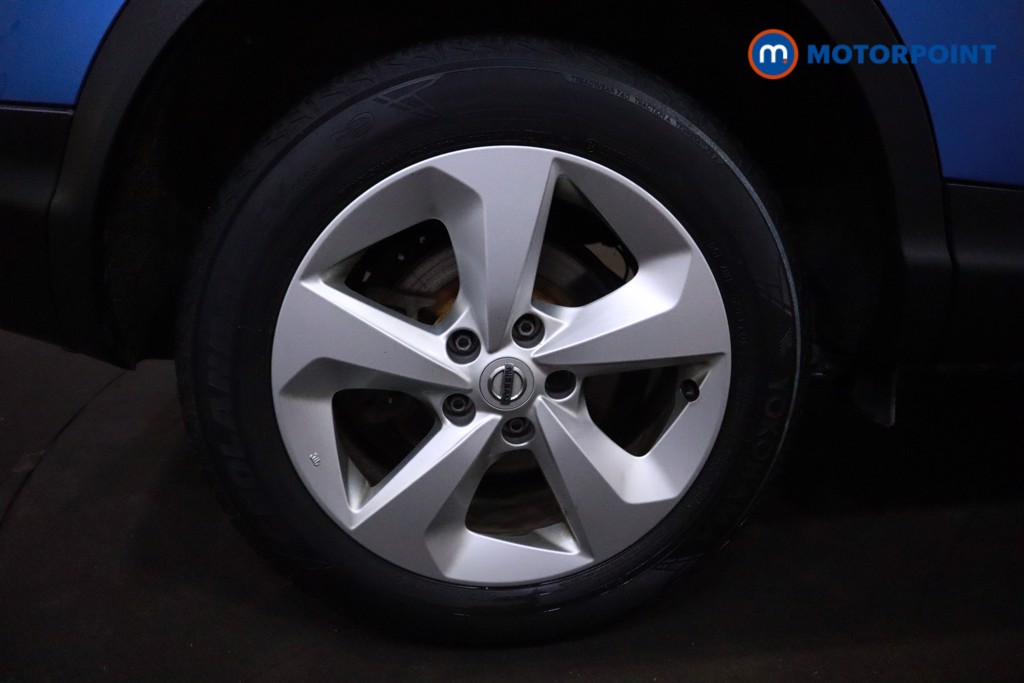 Nissan Qashqai Acenta Premium Manual Diesel SUV - Stock Number (1605355) - 30th supplementary image