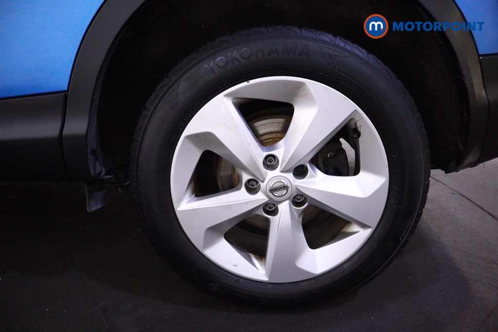 Nissan Qashqai Acenta Premium Manual Diesel SUV - Stock Number (1605355) - 31st supplementary image