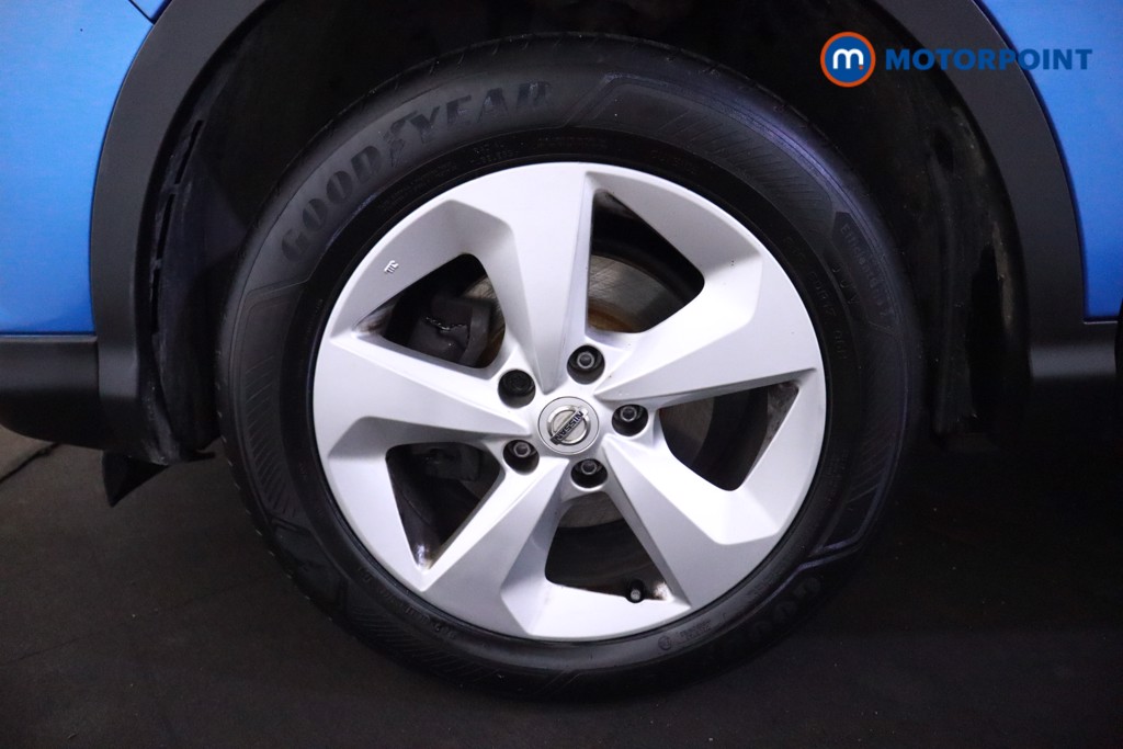 Nissan Qashqai Acenta Premium Manual Diesel SUV - Stock Number (1605355) - 32nd supplementary image