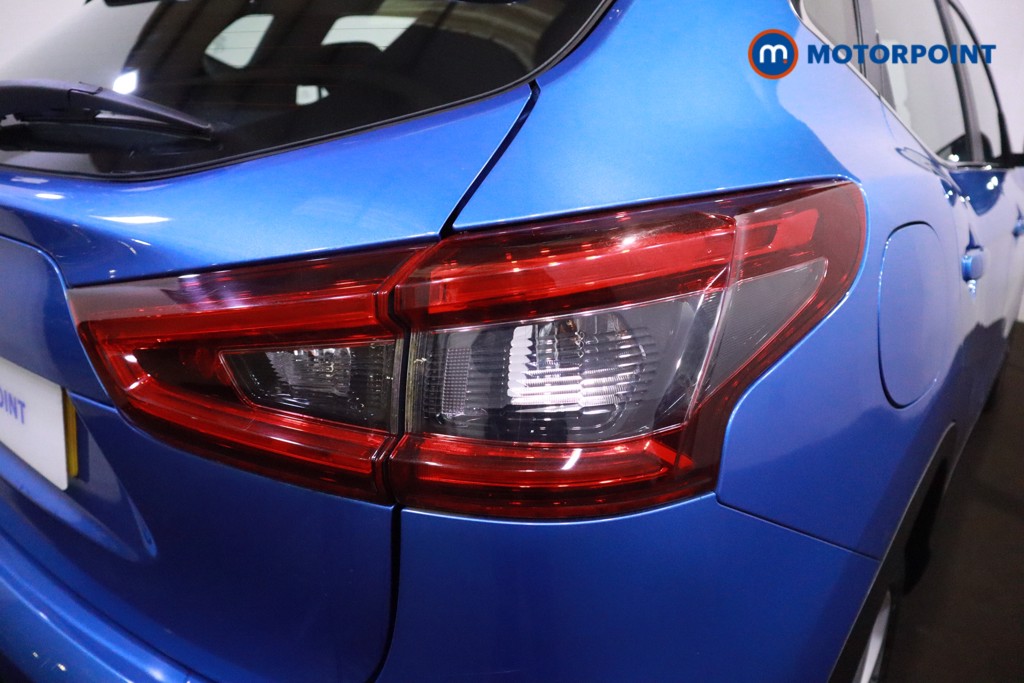 Nissan Qashqai Acenta Premium Manual Diesel SUV - Stock Number (1605355) - 36th supplementary image