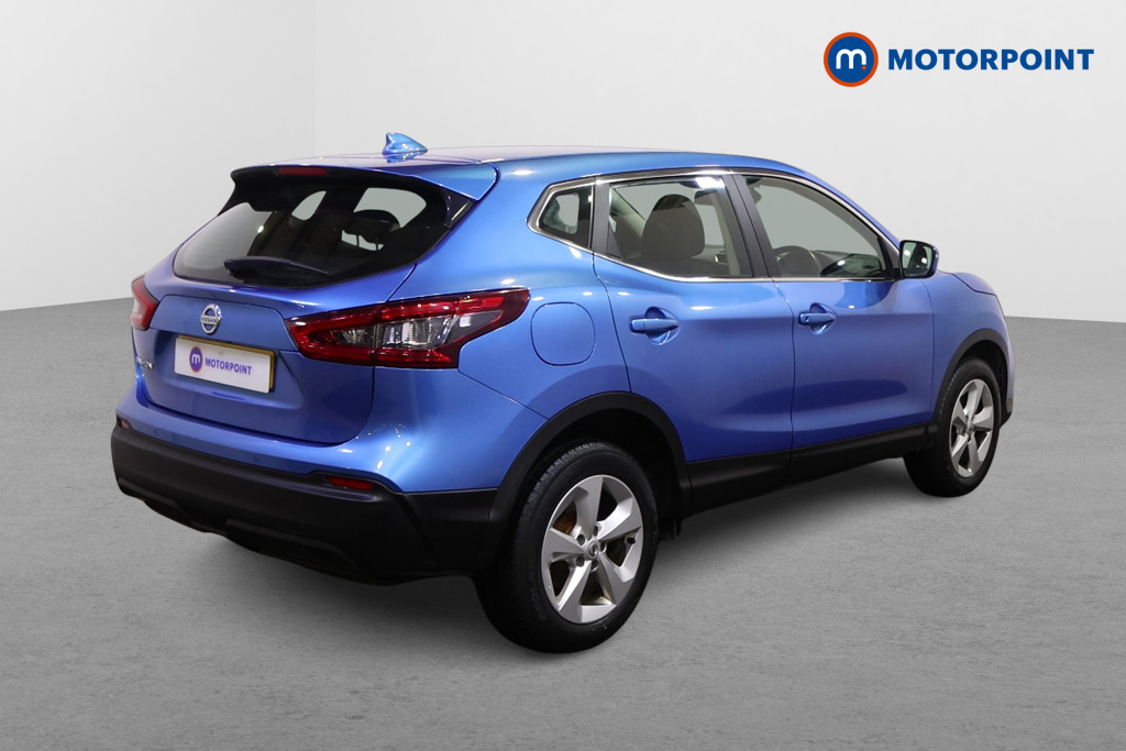 Nissan Qashqai Acenta Premium Manual Diesel SUV - Stock Number (1605355) - Drivers side rear corner