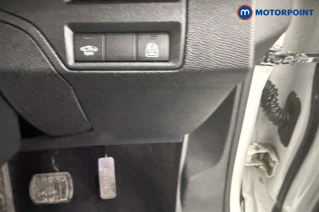 Peugeot 3008 Gt Line Premium Automatic Diesel SUV - Stock Number (1605425) - 13th supplementary image