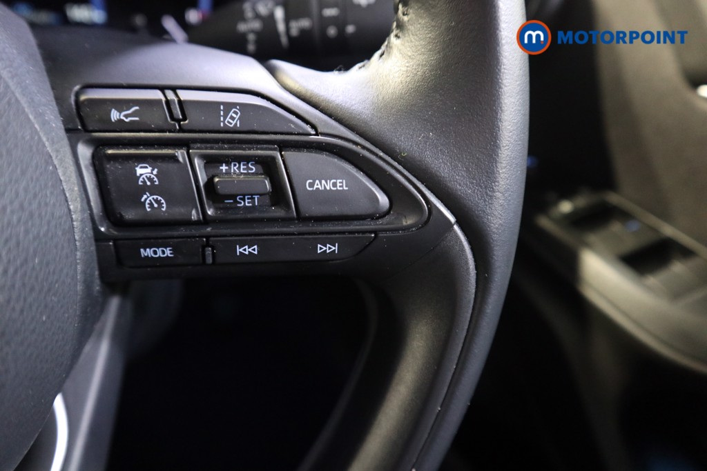 Toyota Yaris Cross Design Automatic Petrol-Electric Hybrid Estate - Stock Number (1606954) - 4th supplementary image