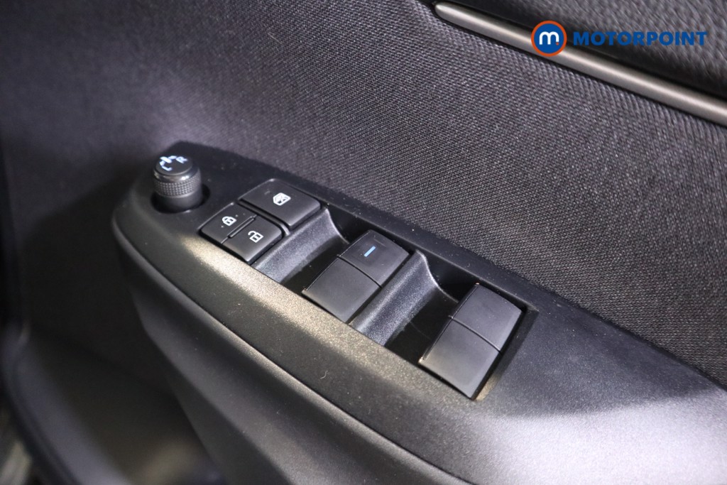 Toyota Yaris Cross Design Automatic Petrol-Electric Hybrid Estate - Stock Number (1606954) - 14th supplementary image