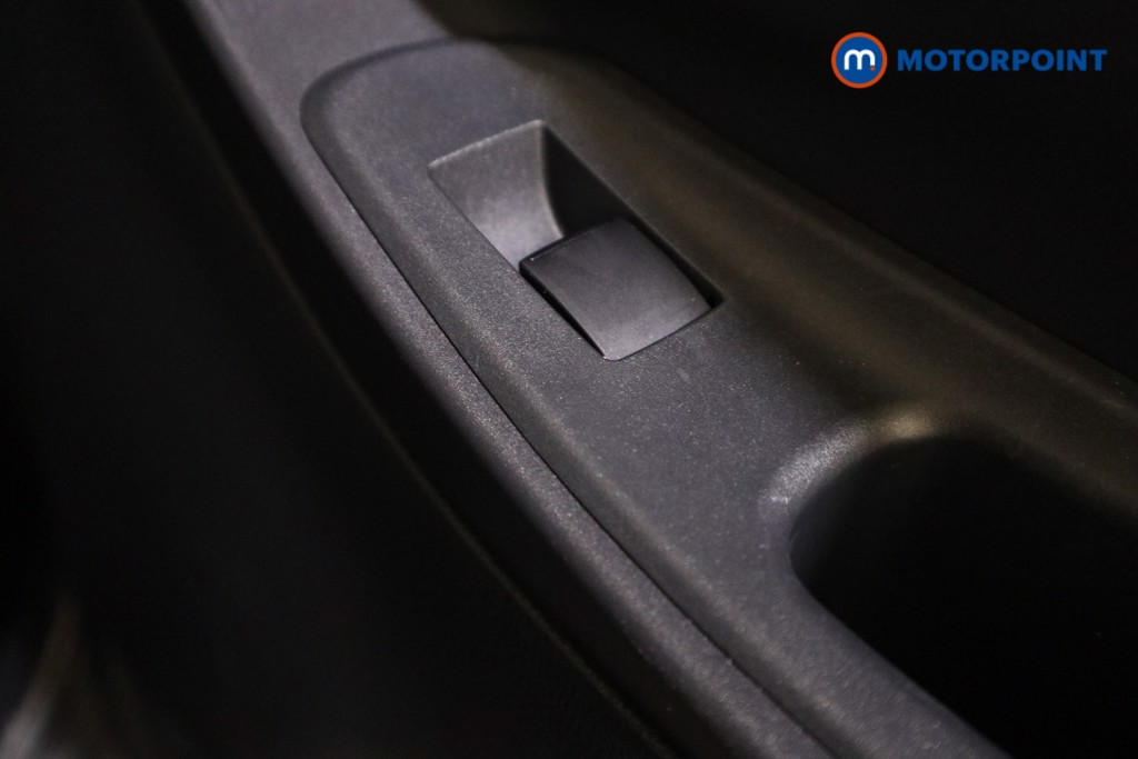 Toyota Yaris Cross Design Automatic Petrol-Electric Hybrid Estate - Stock Number (1606954) - 20th supplementary image