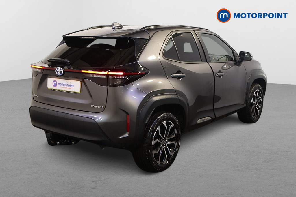 Toyota Yaris Cross Design Automatic Petrol-Electric Hybrid Estate - Stock Number (1606954) - Drivers side rear corner