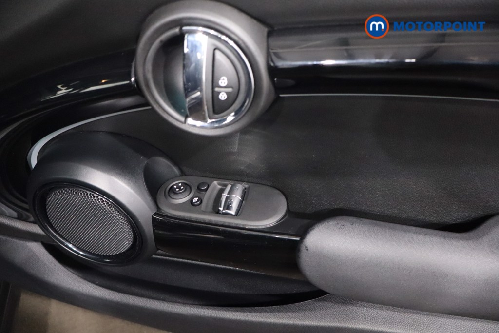 Mini Hatchback Cooper S Level 2 Automatic Electric Hatchback - Stock Number (1607719) - 26th supplementary image