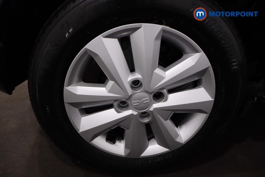 Dacia Sandero Expression Manual Petrol Hatchback - Stock Number (1608380) - 9th supplementary image