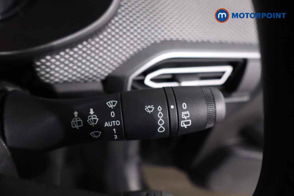 Dacia Sandero Expression Manual Petrol Hatchback - Stock Number (1608380) - 19th supplementary image