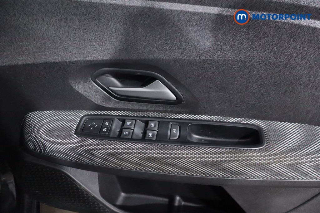 Dacia Sandero Expression Manual Petrol Hatchback - Stock Number (1608380) - 22nd supplementary image