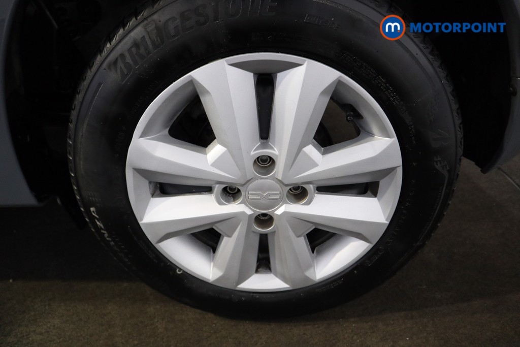 Dacia Sandero Expression Manual Petrol Hatchback - Stock Number (1608383) - 26th supplementary image