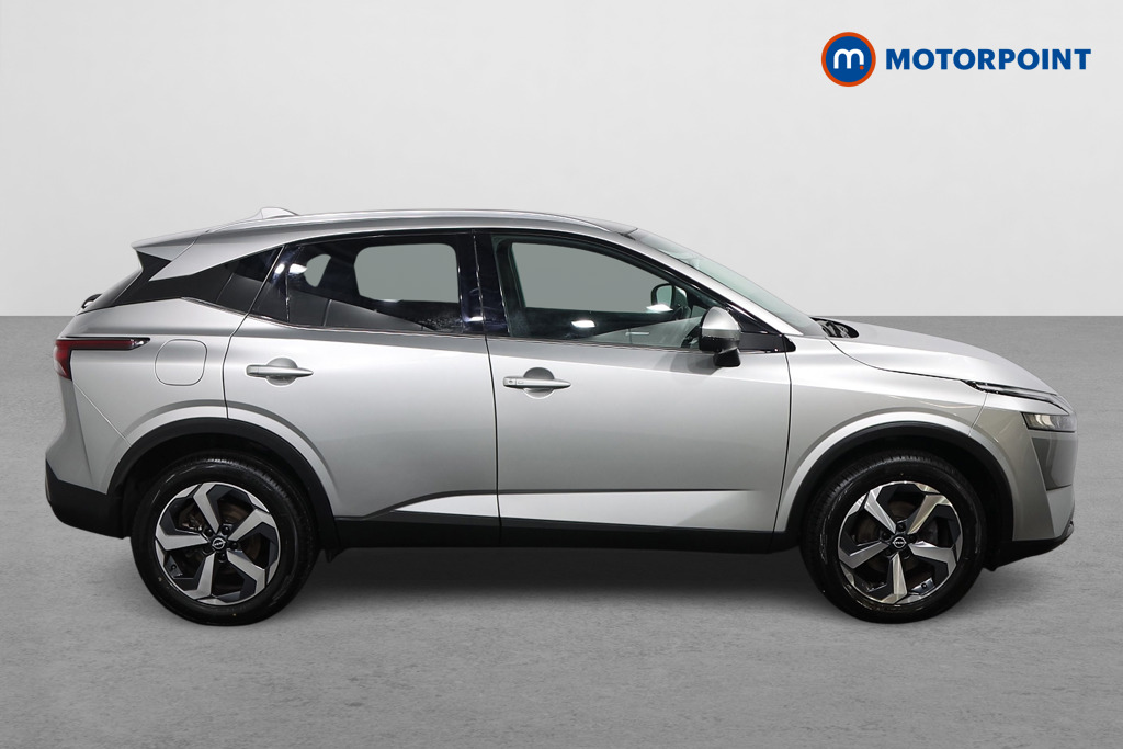 Nissan Qashqai N-Connecta Manual Petrol SUV - Stock Number (1608482) - Drivers side