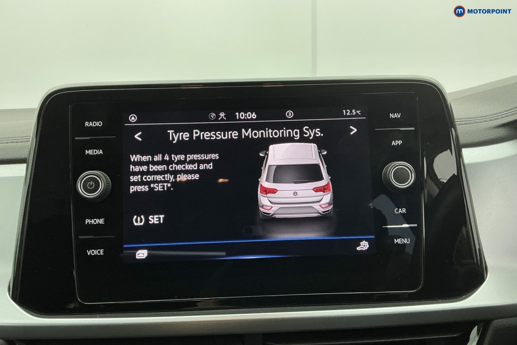 Volkswagen T-Roc Life Manual Petrol SUV - Stock Number (1608502) - 2nd supplementary image