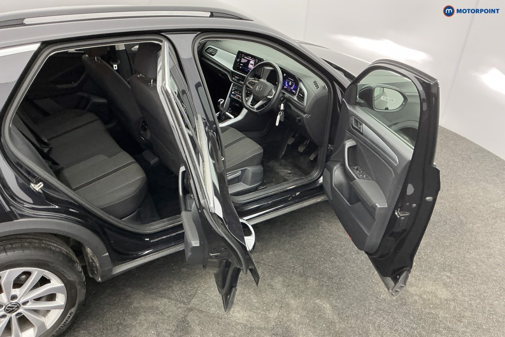 Volkswagen T-Roc Life Manual Petrol SUV - Stock Number (1608502) - 5th supplementary image
