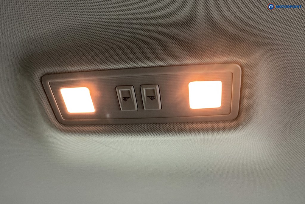 Volkswagen T-Roc Life Manual Petrol SUV - Stock Number (1608502) - 18th supplementary image