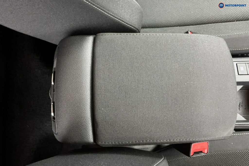 Volkswagen T-Roc Life Manual Petrol SUV - Stock Number (1608502) - 19th supplementary image