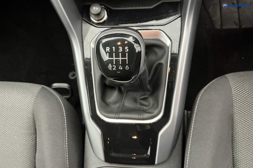 Volkswagen T-Roc Life Manual Petrol SUV - Stock Number (1608502) - 21st supplementary image