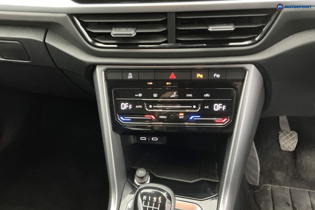 Volkswagen T-Roc Life Manual Petrol SUV - Stock Number (1608502) - 22nd supplementary image