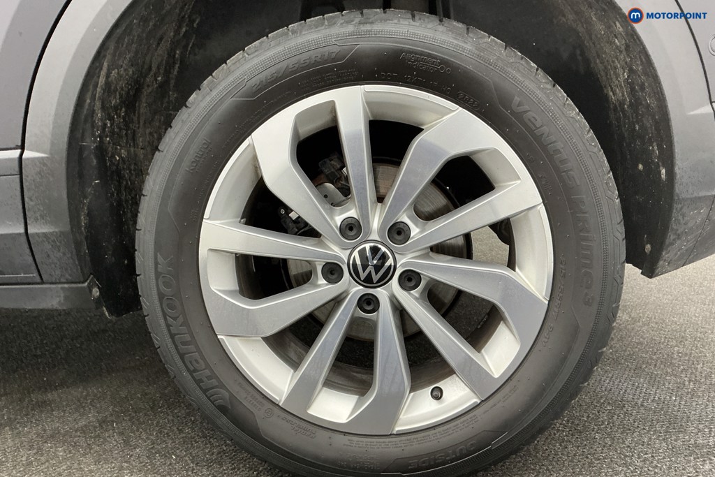 Volkswagen T-Roc Life Manual Petrol SUV - Stock Number (1608502) - 40th supplementary image