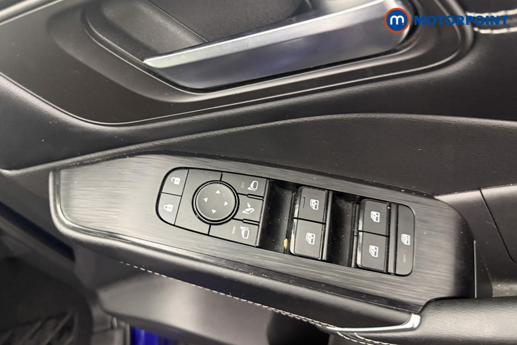 Nissan Qashqai N-Connecta Manual Petrol SUV - Stock Number (1608524) - 12th supplementary image