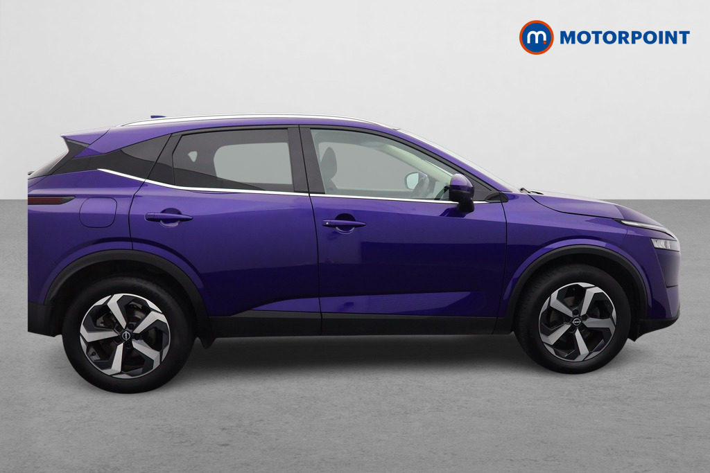 Nissan Qashqai N-Connecta Manual Petrol SUV - Stock Number (1608524) - Drivers side