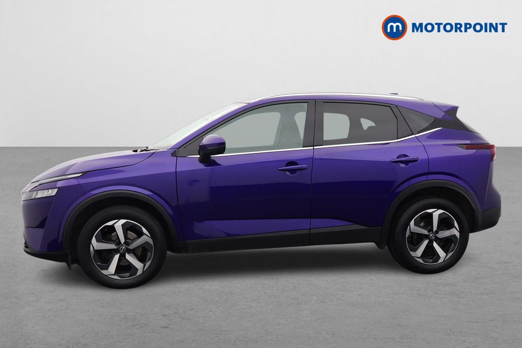 Nissan Qashqai N-Connecta Manual Petrol SUV - Stock Number (1608524) - Passenger side
