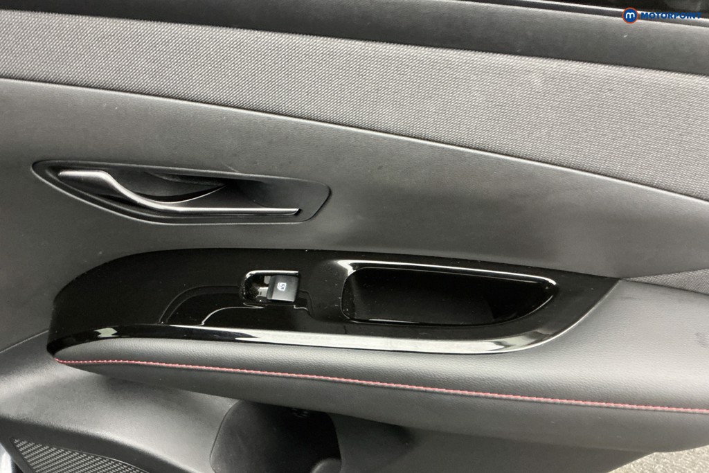 Hyundai Tucson N Line Automatic Petrol-Electric Hybrid SUV - Stock Number (1608589) - 32nd supplementary image
