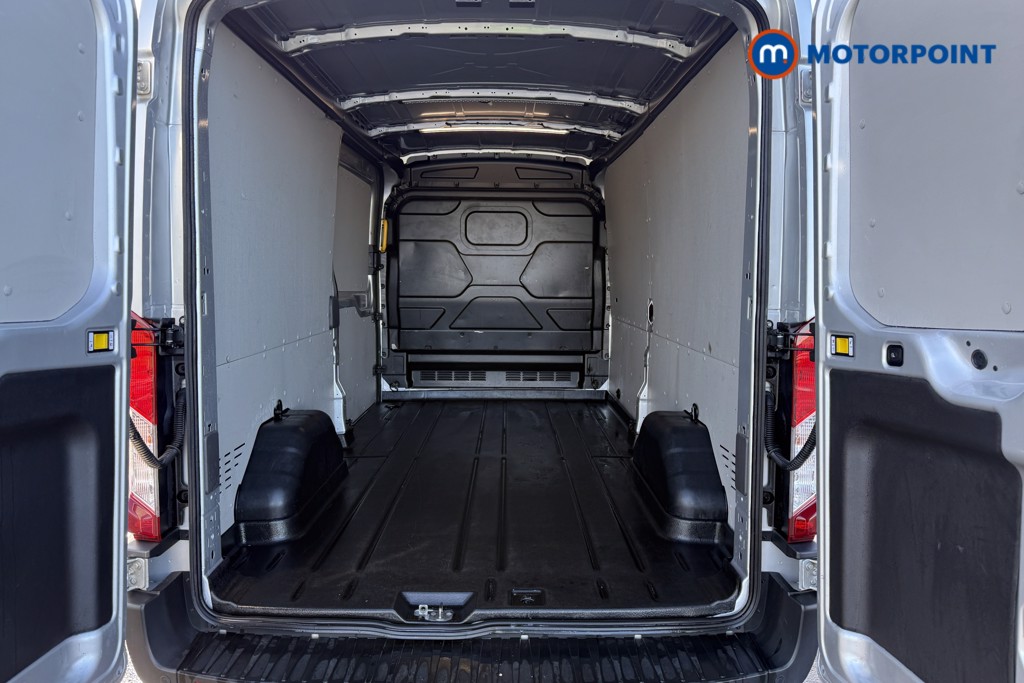 Ford Transit Limited Automatic Diesel Medium Roof Van - Stock Number (1608645) - 13th supplementary image