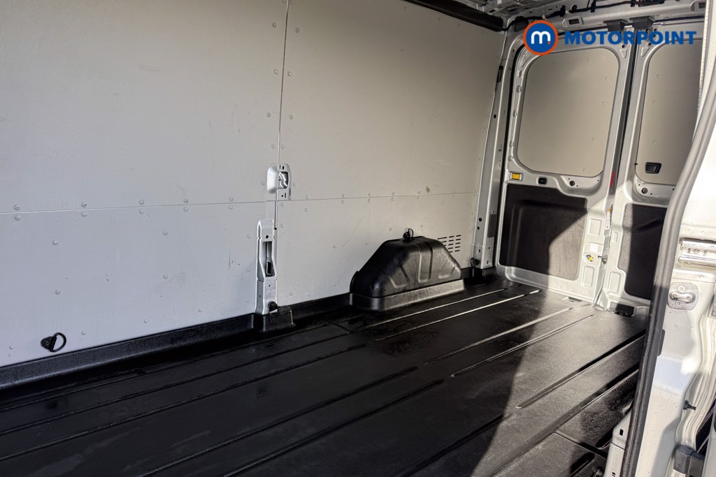 Ford Transit Limited Automatic Diesel Medium Roof Van - Stock Number (1608645) - 18th supplementary image