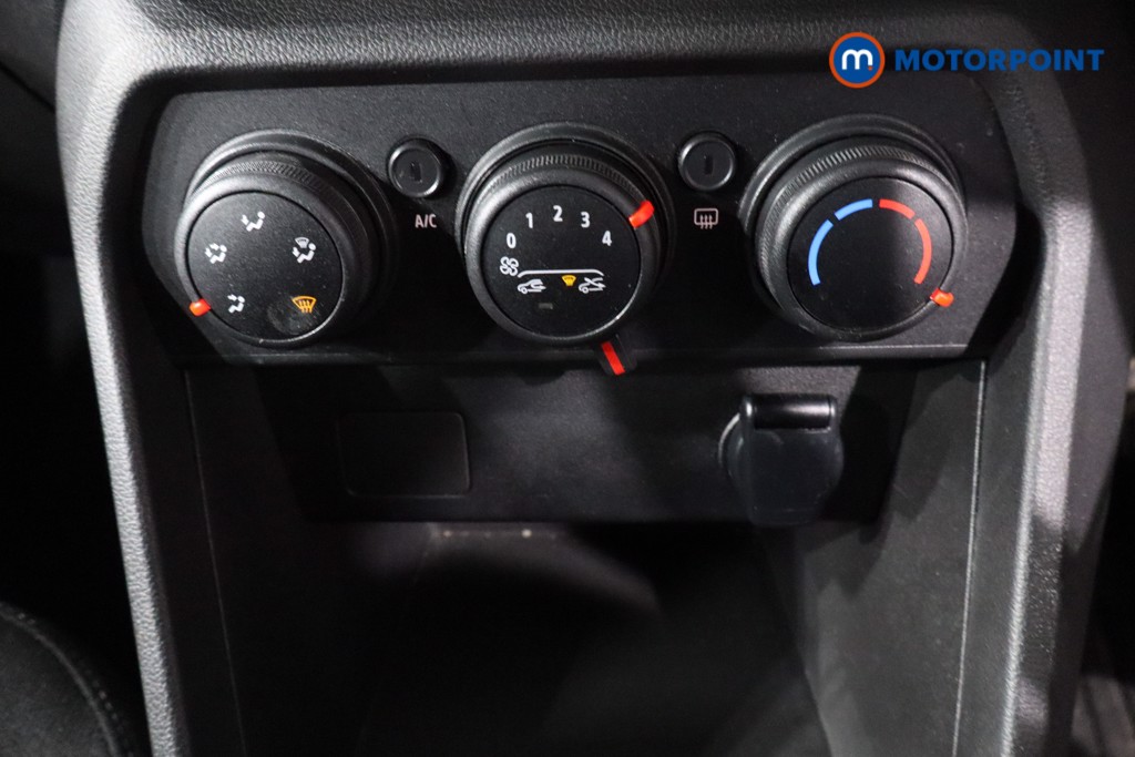 Dacia Sandero Expression Manual Petrol Hatchback - Stock Number (1608660) - 15th supplementary image