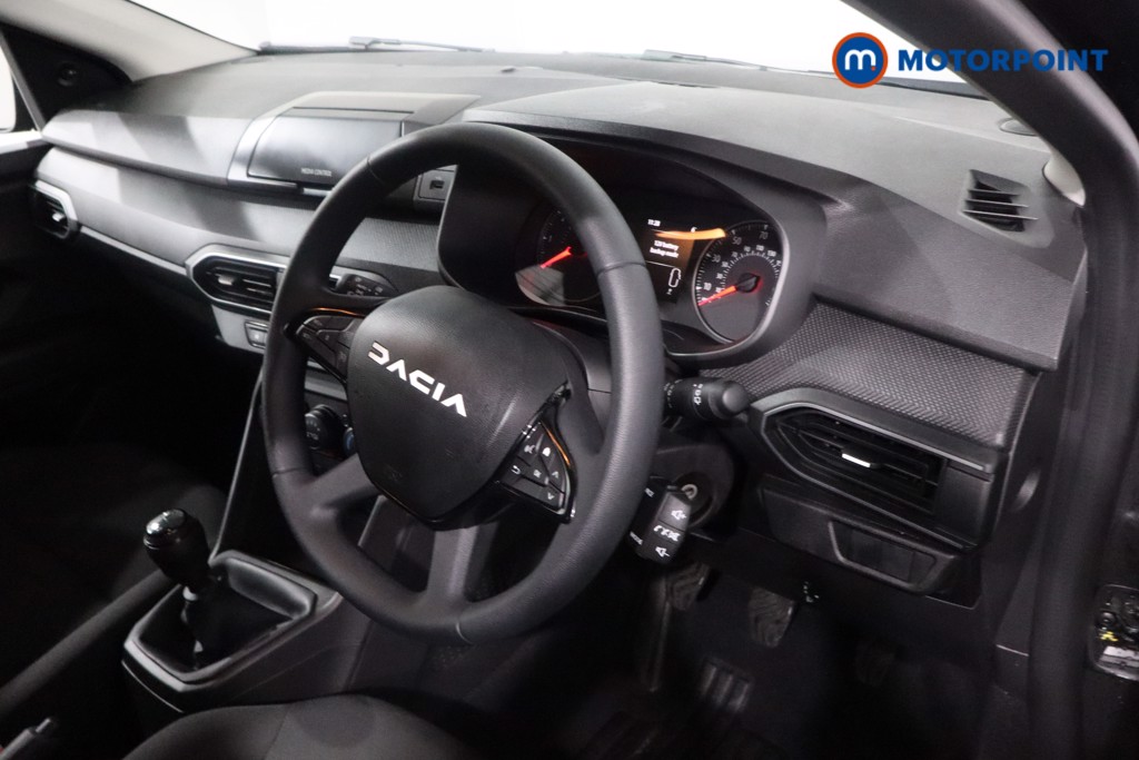 Dacia Sandero Essential Manual Petrol Hatchback - Stock Number (1608761) - 20th supplementary image