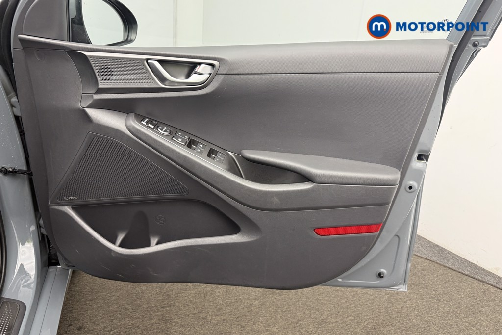 Hyundai Ioniq Premium Automatic Electric Hatchback - Stock Number (1610071) - 3rd supplementary image