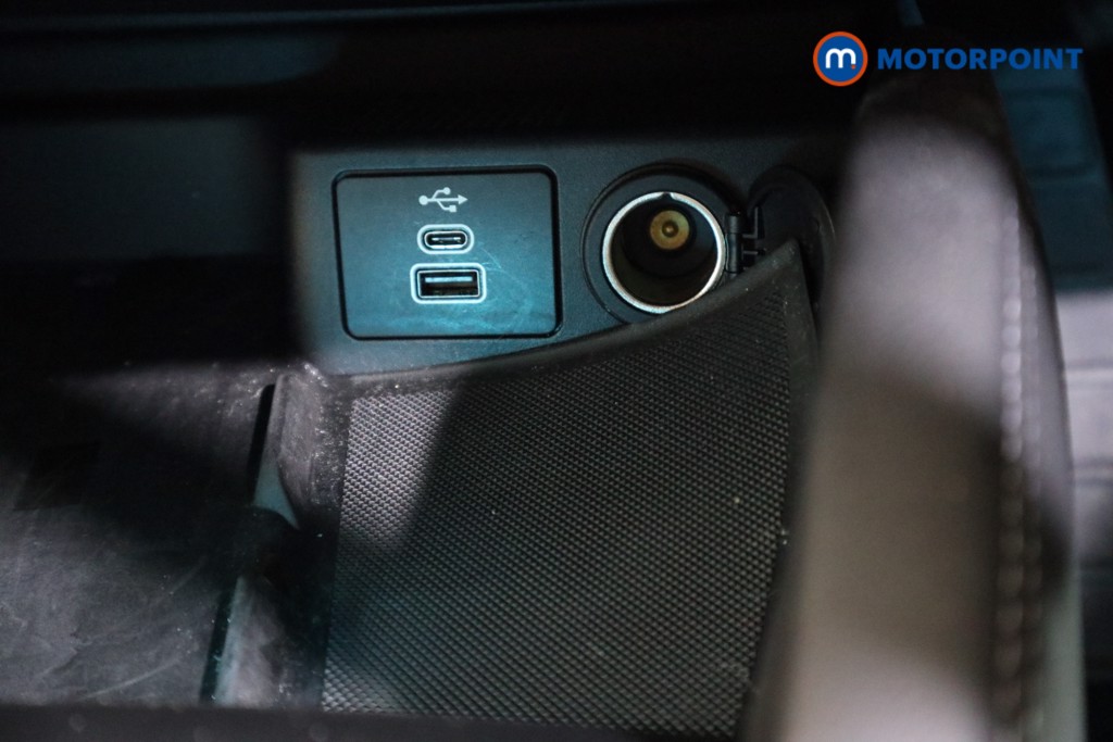 Ford Focus St-Line Vignale Automatic Diesel Estate - Stock Number (1610216) - 9th supplementary image