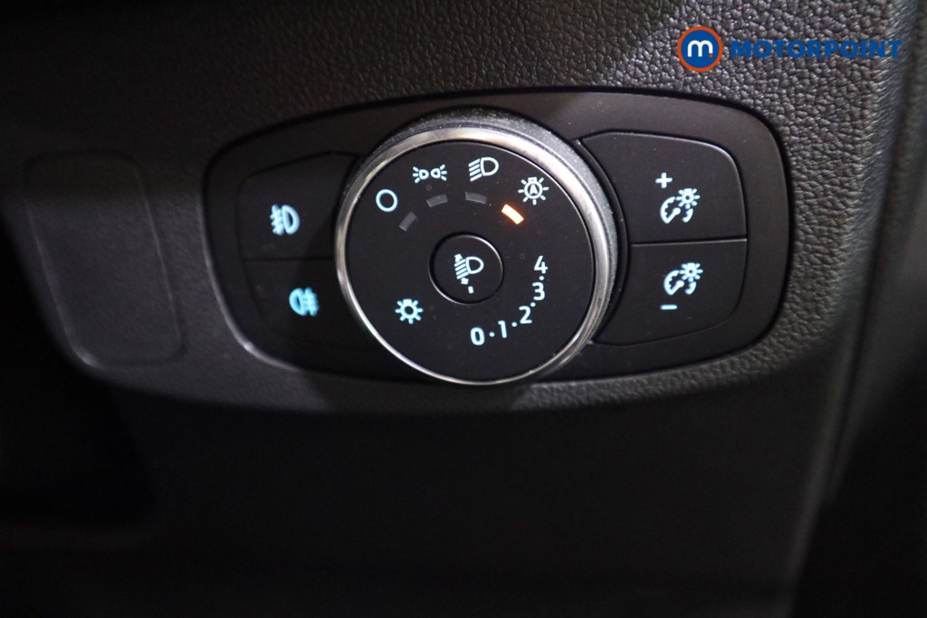 Ford Focus St-Line Vignale Automatic Diesel Estate - Stock Number (1610216) - 12th supplementary image