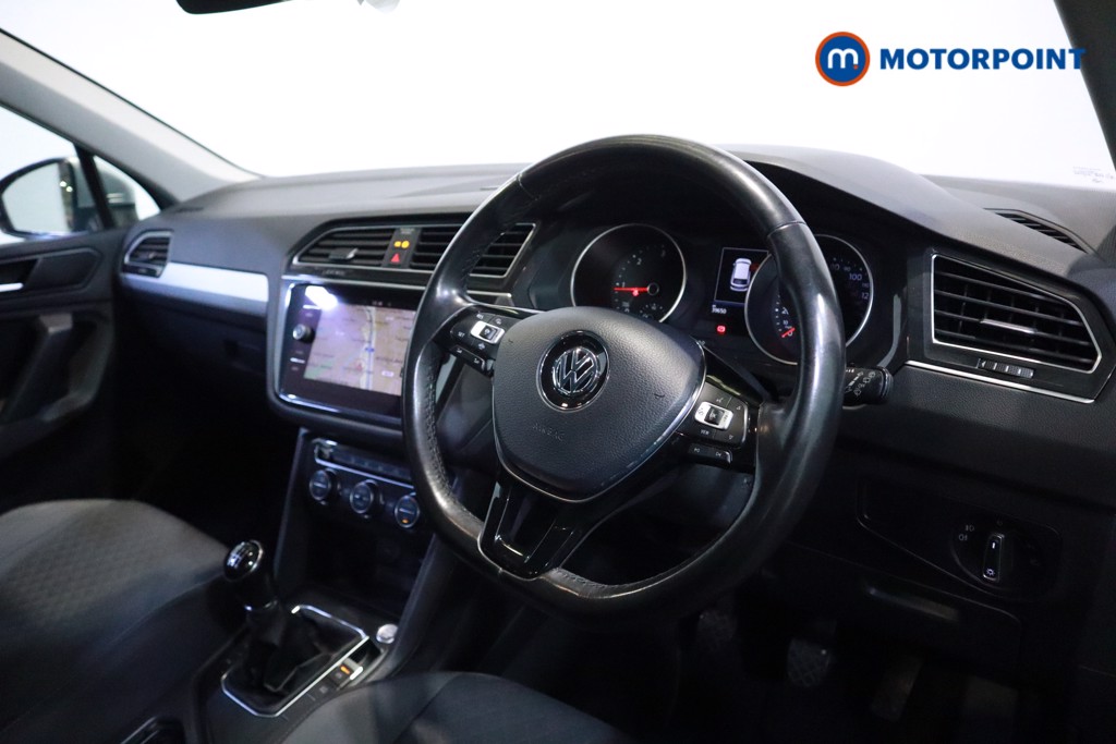 Volkswagen Tiguan Match Manual Diesel SUV - Stock Number (1610533) - 1st supplementary image