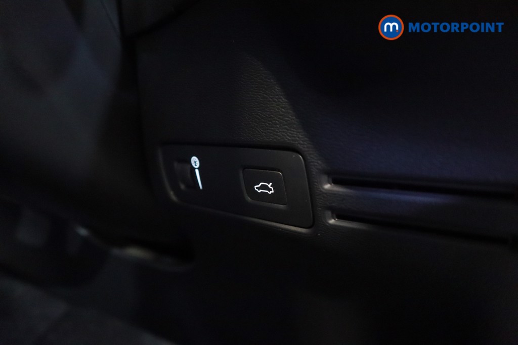 Volvo Xc40 Inscription Pro Automatic Petrol SUV - Stock Number (1610645) - 5th supplementary image