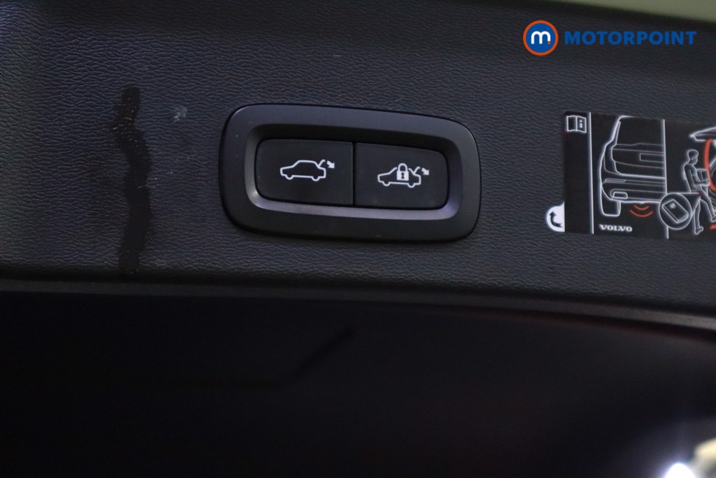 Volvo Xc40 Inscription Pro Automatic Petrol SUV - Stock Number (1610645) - 32nd supplementary image