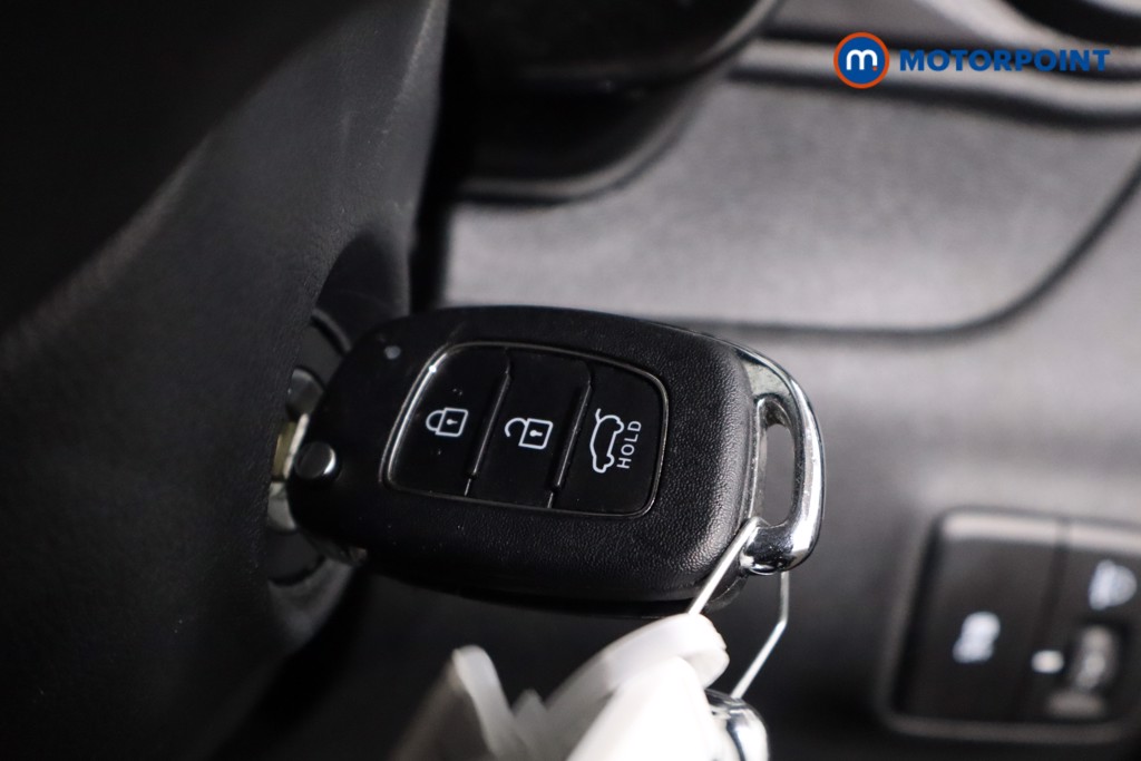 Hyundai I10 Advance Automatic Petrol Hatchback - Stock Number (1610670) - 13th supplementary image