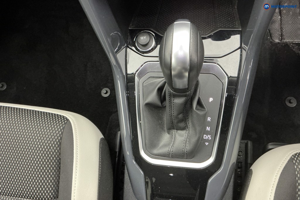 Volkswagen T-Roc SEL Automatic Petrol SUV - Stock Number (1611040) - 21st supplementary image