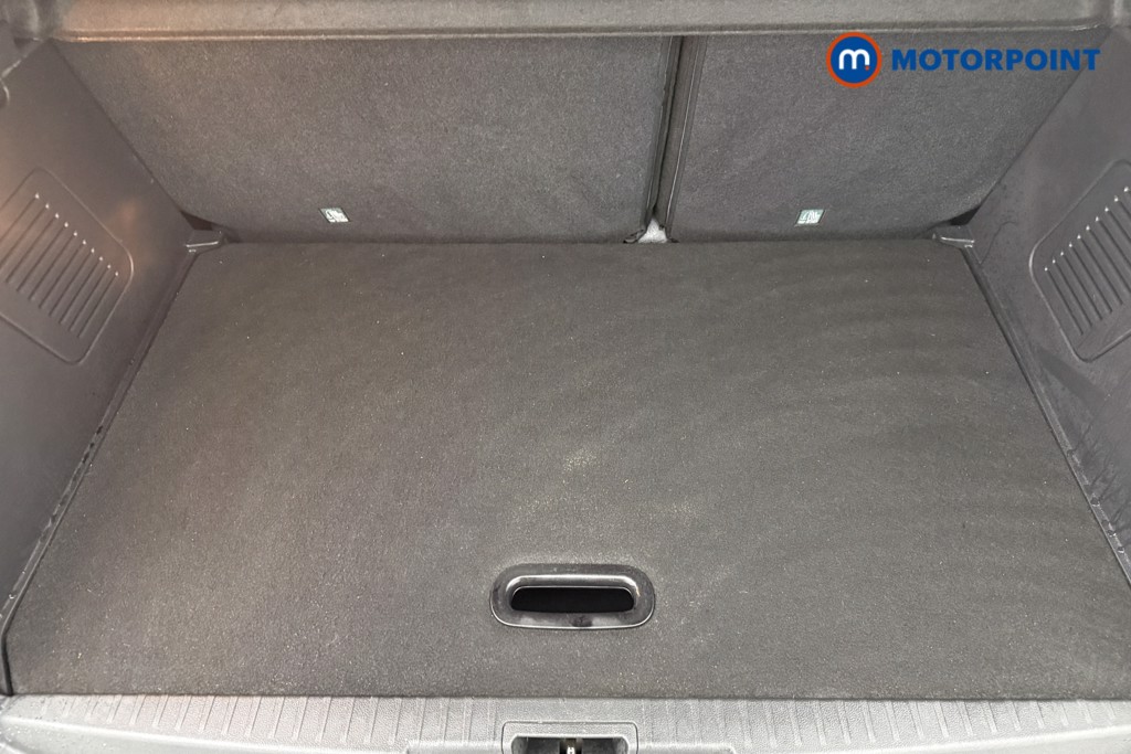 Renault Captur Iconic Manual Petrol SUV - Stock Number (1611535) - 11th supplementary image