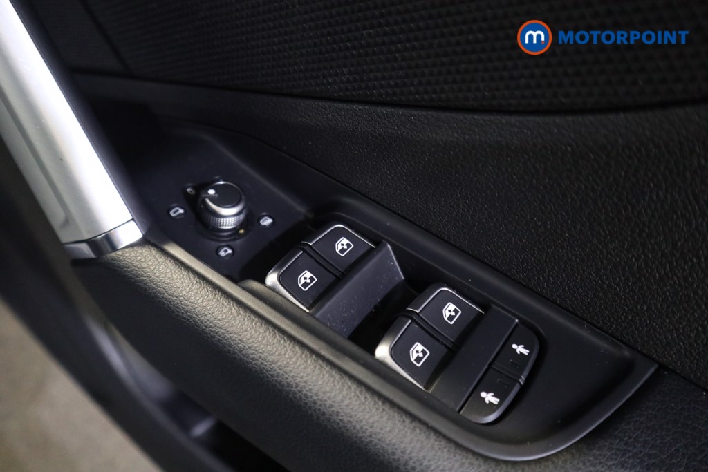 Audi Q2 S Line Automatic Petrol SUV - Stock Number (1611958) - 17th supplementary image