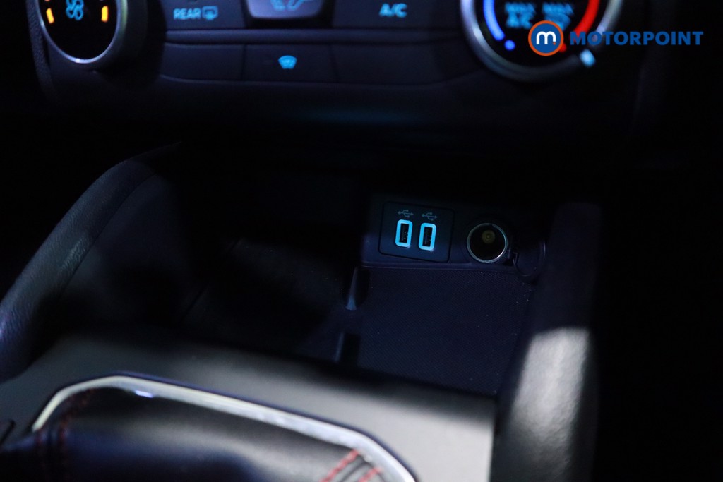 Ford Focus St-Line Edition Manual Petrol Hatchback - Stock Number (1613249) - 19th supplementary image