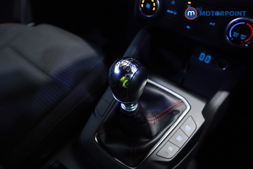 Ford Focus St-Line Edition Manual Petrol Hatchback - Stock Number (1613249) - 20th supplementary image