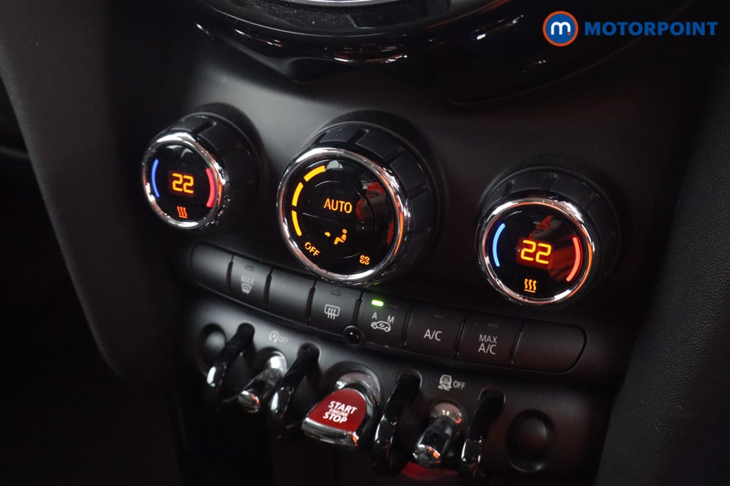 Mini Hatchback Cooper Manual Petrol Hatchback - Stock Number (1613389) - 6th supplementary image