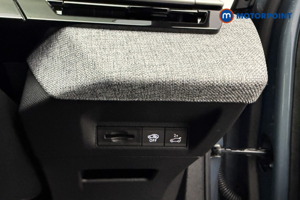 Peugeot 5008 GT Automatic Petrol SUV - Stock Number (1613677) - 23rd supplementary image