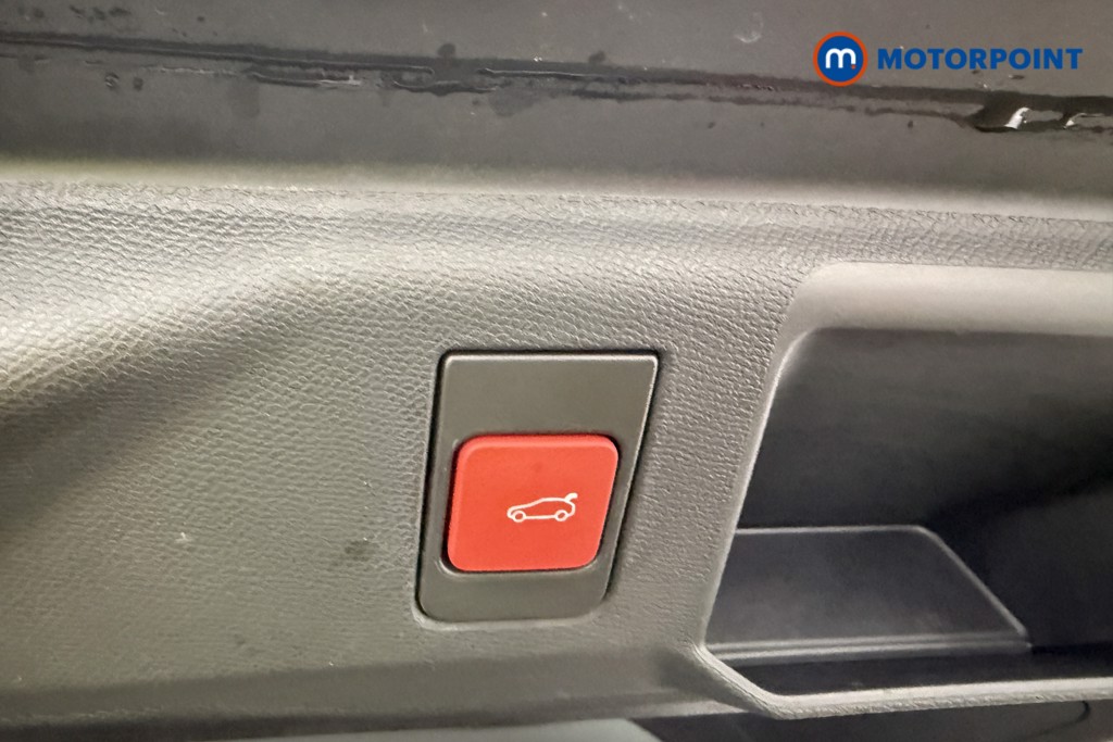 Peugeot 5008 GT Automatic Petrol SUV - Stock Number (1613677) - 35th supplementary image