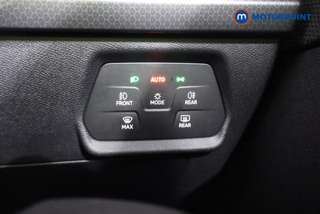 Seat Leon Se Dynamic Manual Petrol Hatchback - Stock Number (1613844) - 11th supplementary image