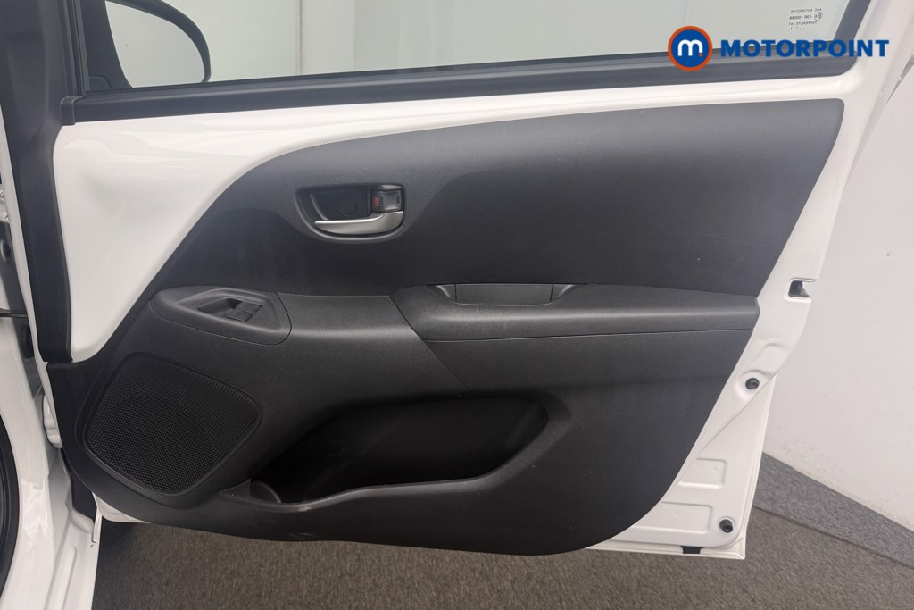 Toyota Aygo X-Play Automatic Petrol Hatchback - Stock Number (1613968) - 2nd supplementary image