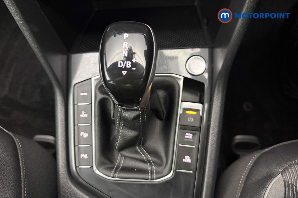 Volkswagen Tiguan R-Line Automatic Petrol Plug-In Hybrid SUV - Stock Number (1614820) - 10th supplementary image